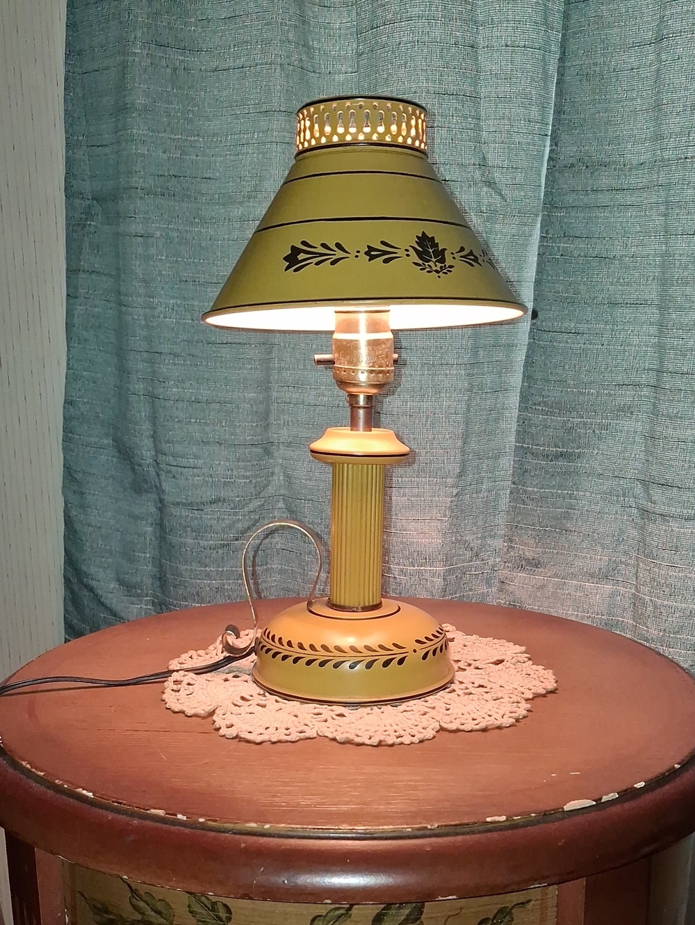 Vintage Toleware Yellow And Black Lamp